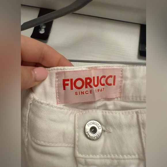Fiorucci Women’s White Flare Leg Jeans Size 27 X 36 Cupid NWT - Picture 3 of 7